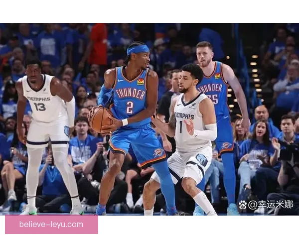 灰熊核心强势复出球队季后赛前景与交易动向引发联盟热议持续升温