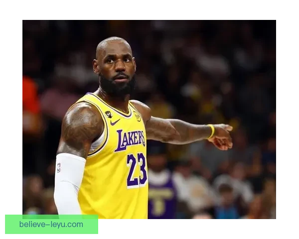 詹姆斯关键三分绝杀湖人力克勇士重燃西部争冠希望全场轰下40分 詹姆斯关键三分绝杀湖人力克勇士重燃西部争冠希望全场轰下40分