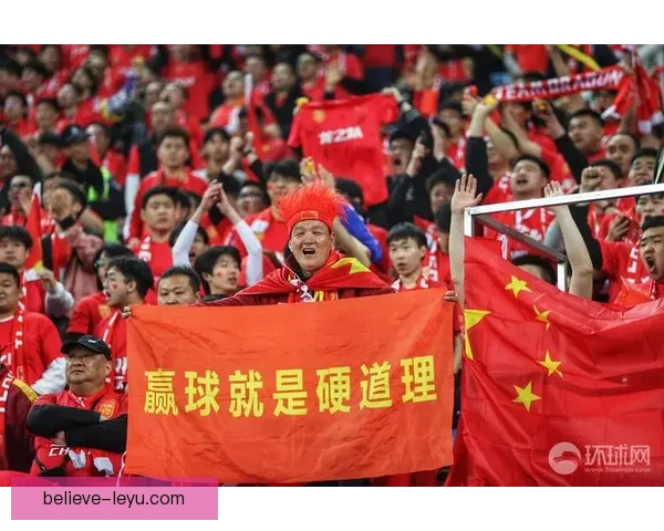 中国足球新星崭露头角 国足备战世预赛信心十足