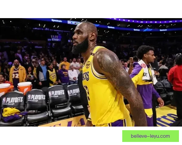 湖人逆转勇士迎关键胜利 詹姆斯连续高分引热议