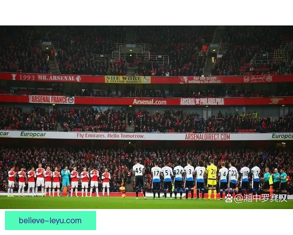 欧冠最新战报：豪门球队鏖战绿茵场争夺晋级资格